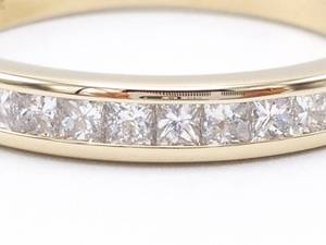 lot 18 image: Beautiful Channel Set Princess Cut Diamond Estate Band in 14k Yellow Gold