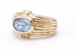 lot 29 image: Beautiful Swiss Topaz Estate Ring in 14k Yellow Gold