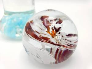 lot 99 image: Beautiful Art Glass Paperweights The Bell is St. Clair and is Signed