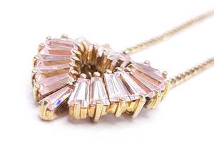 lot 59 image: Gorgeous Pink Stone Heart Shaped Estate Necklace in Sterling Silver