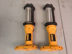 lot 130 image: Lot of (2) DeWalt 18VDC Cordless Fluorescent Area Light DC527