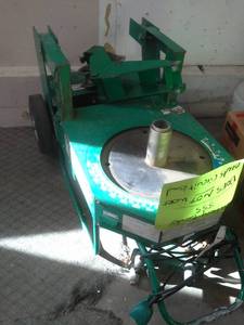 lot 103 image: Greenlee Battery-Powered Conduit Bender 555BAT