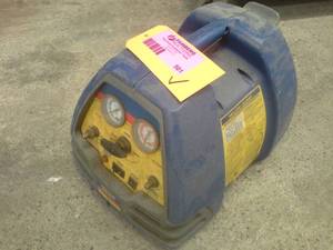 lot 501 image: 2008 Ritchie Yellow Jacket RecoverXLT Refrigerant Recovery System 95760