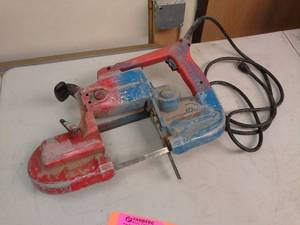 lot 534 image: Milwaukee Heavy Duty Band Saw 6230