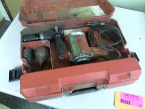 lot 547 image: Hilti Rotary Hammer Drill TE-22, Manual, Metal Case