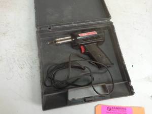 lot 581 image: Weller Heat Gun 8200 N, Case