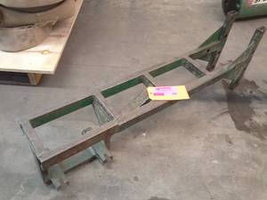 lot 604 image: Greenlee Pipe Adapter Sheave