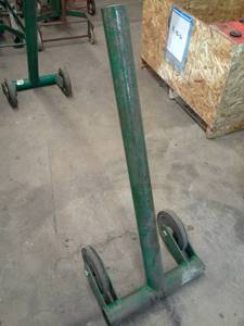 lot 606 image: Greenlee Mobile T-Stand 6080
