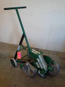 lot 624 image: Greenlee Offset Bender 1818