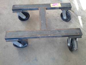 lot 634 image: Industrial Metal 4-wheel Dolly