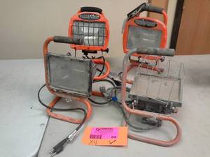 lot 636 image: Lot of (4) Portable Shop Work Lights