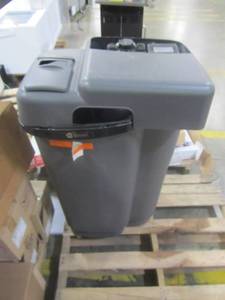 lot 62 image: A.O. Smith 40000-Grain Water Softener AO-WH-SOFT-400T