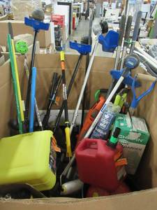 lot 328 image: WHOLESALE MIXED PALLET OF RETURNS - GARAGE, LAWN TOOLS, INSECTICIDES AND MORE