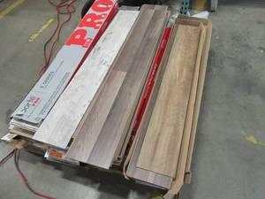 lot 329 image: MIXED PALLET OF MISCELLANEOUS FLOORING