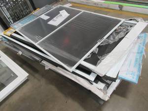 lot 332 image: MIXED PALLET OF MISCELLANEOUS DOOR AND WINDOW SCREENS