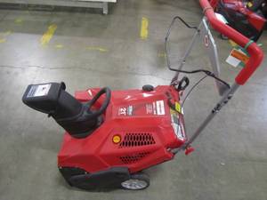 lot 205 image: Troy-Bilt Squall 208E 21-in Single-stage Gas Snow Blower 31AS2T7G711