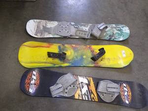 3 Snowboards