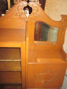 Wood Hutch with Desk 37 x 13 x 67