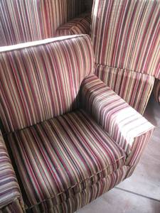 3 Pc. Stripped Chair (36 X 32 X 35)