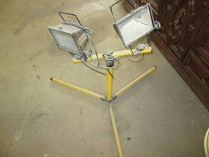Work Light Works Has some Foam spatter on Unit See Photos