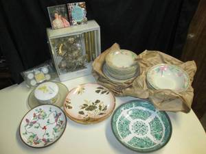 Candle Set, Dishes (Inhesion) Japanese Porcelain Plates (The Toscany Collection) Block Bernarda- Portugal Plate