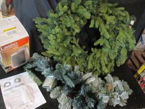 Ceramic Heater, Battery Operated Wreath & Garland 7C