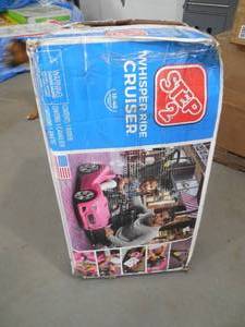 lot 13 image: Step2 Whisper Ride Cruiser - Pink