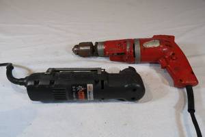 lot 5 image: Phillips Drill & Black & Decker Stubby Angle Drill
