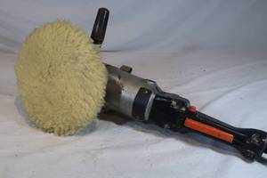 lot 44 image: Blue Point Polisher by Snap-On