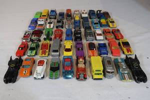 lot 92 image: 50 Toy Cars Hot Wheels Matchbox and More