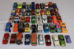lot 93 image: 50 Toy Cars Hot Wheels Matchbox and More