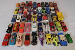 lot 94 image: 50 Toy Cars Hot Wheels Matchbox and More