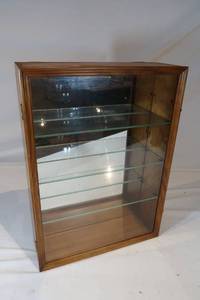 lot 97 image: Wood & Glass Display Cabinet