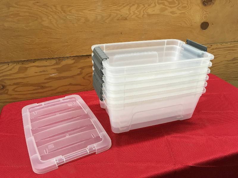 12.9 Qt 6 Pack Buckle Up Storage Set, Retail $16.99