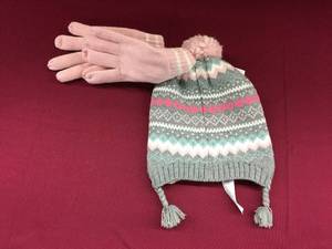 Carters 4-8 Girls Gloves & Beanie