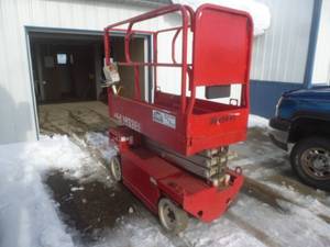 2008 MEC 1932ES Electric Scissor Lift
