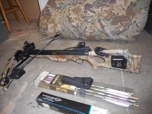 Titan Bow with Case