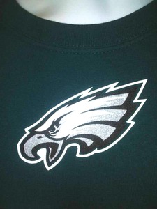 lot 12 image: PHILADELPHIA EAGLES T - SHIRT LONG, MEN XL.