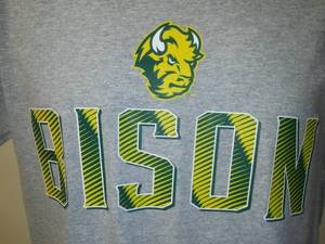 lot 13 image: NDSU  BISON T - SHIRT MEN Small, Jerzees