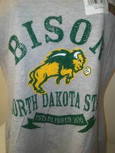 lot 33 image: NDSU  BISON  WOMENS T- shirt Medium