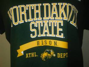 lot 35 image: NDSU  BISON  Womens Medium T - Shirt