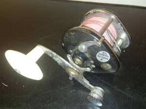 lot 81 image: TRUE TEMPER OCEAN CITY REEL - Vintage.