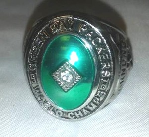 lot 87 image: Green Bay Packers Paul Hornung Super Bowl ring