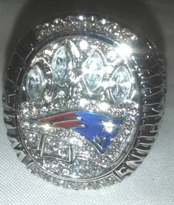 lot 138 image: NEW ENGLAND PATRIOTS TOM BRADY SUPER BOWL RING.