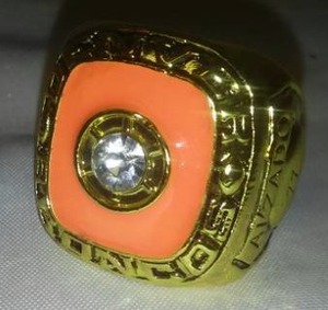 lot 153 image: DENVER BRONCOS LYLE ALZADO, SUPER BOWL RING