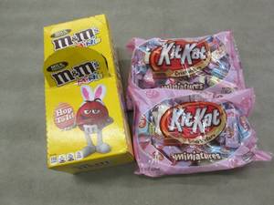 2 Bags Kit Kats Minis, M&M Mini Tub...