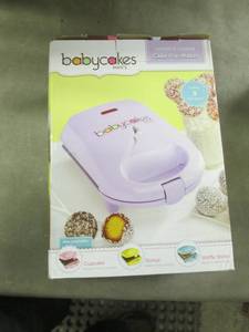 New Babycakes Nonstick Cake Pops Ma...