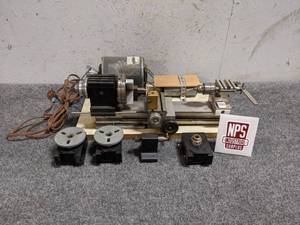 lot 2 image: Mini Metal Lathe 13 HP 110V WORKS (Loc. S35)