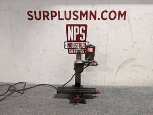 lot 3 image: Mini Milling Machine (Loc. S35)
