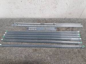 lot 61 image: Voltage Regulator Chips and More (Loc. S47)